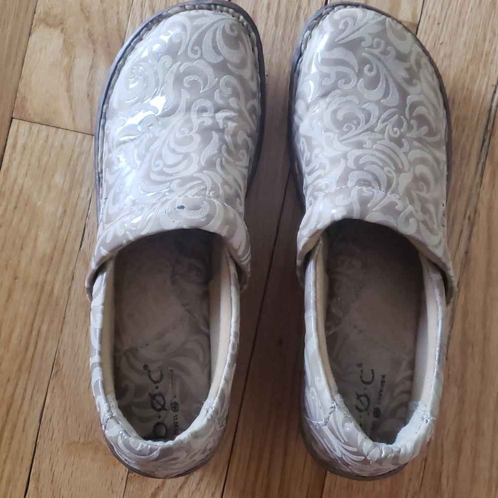 b.o.c Clogs
